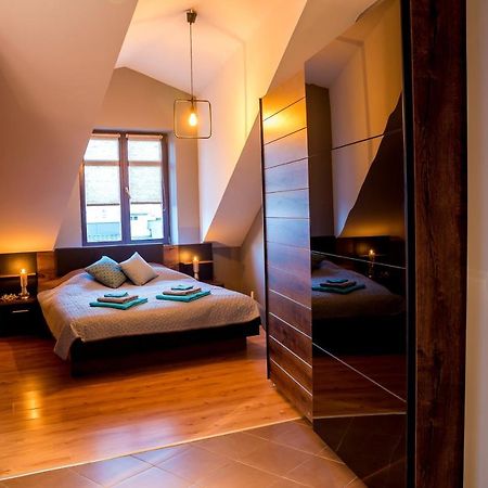 Style Apartment Next To Kazimierz And Old Town + Netflix Cracovia Esterno foto